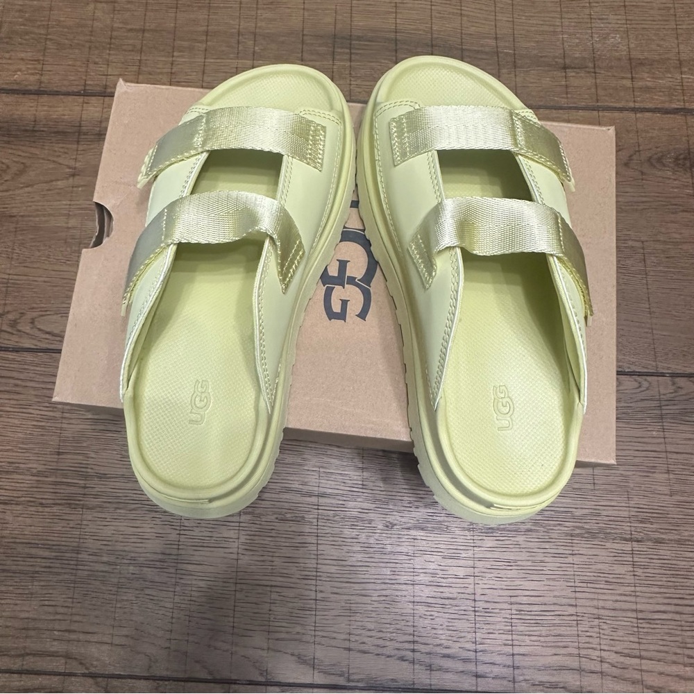 UGG Goldenglow Slide YOUTH 5 or Women’s 6.5/7 NIB